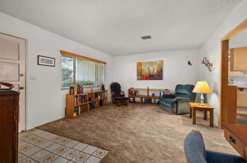 9841 Settle Rd, Santee, CA 92071-2121