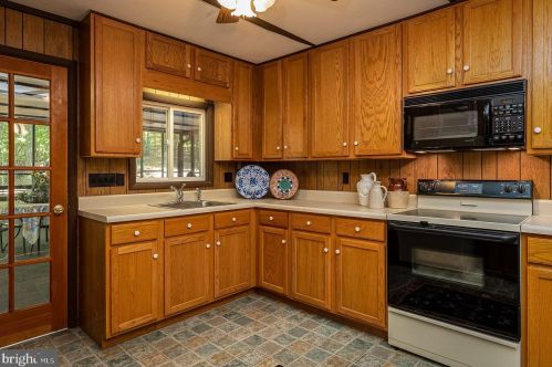 241 Blue Smoke Ln, New Market VA  22844-3815 exterior