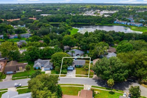 3172 Foxwood Dr, Apopka, FL 32703-4976