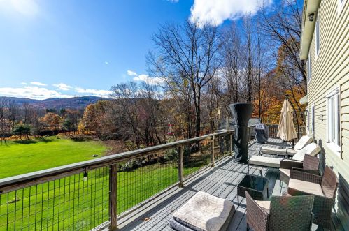 648 Quincy Rd, Ellsworth NH  03266-3520 exterior