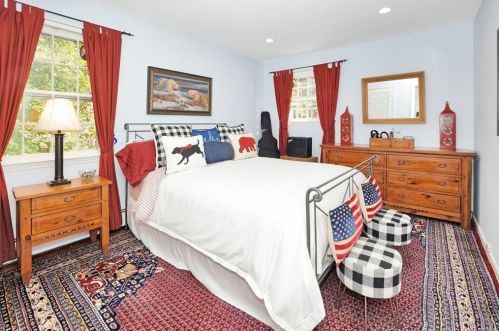 124 Quinn Rd, Briarcliff NY  10510-2133 exterior