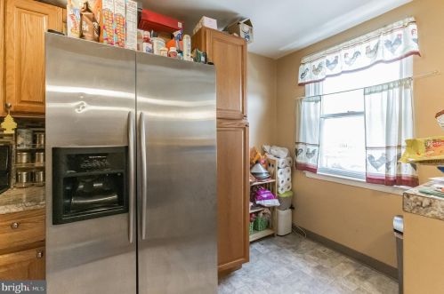 1092 Hopkins Ave, Manor PA  19036-1222 exterior