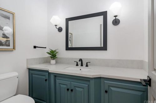 9750 Lake Helix Ter, La Mesa CA  91941-4432 exterior