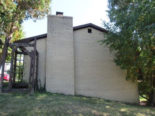 1262 Fir Dr, Latrobe, PA 15650-2714