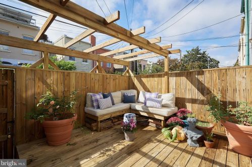 127 Duddington Pl, Washington DC 20003-2610 exterior