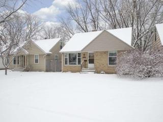 5732 25th Ave, Minneapolis, MN 55417-2710