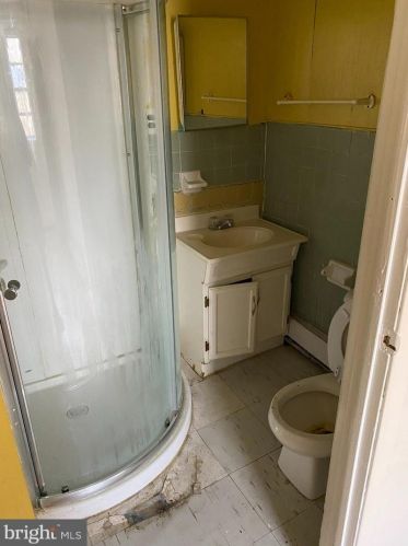 212 Perry St, Trenton NJ 08618-3925 exterior