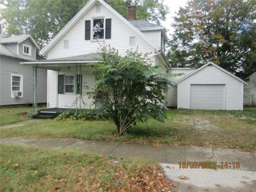 610 College St, Crawfordsville, IN 47933-2908