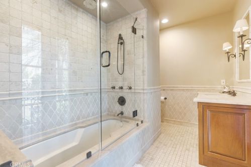 7 Shoreridge, Newport Beach CA  92657-1813 exterior