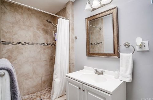 304 Sloan Ave, Compton CA  90221-3351 exterior