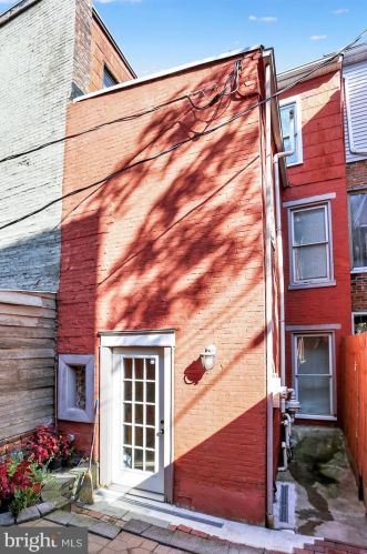 429 Boas St, Harrisburg PA 17103-1604 exterior