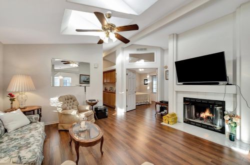 5232 Don Valdez Dr, Carlsbad CA  92010-3953 exterior