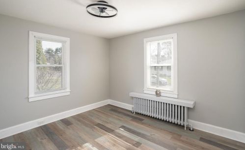 24 Poland St, Trenton NJ  08638-2328 exterior