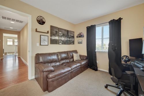 336 Tilden Cir, Vacaville CA  95688-9485 exterior