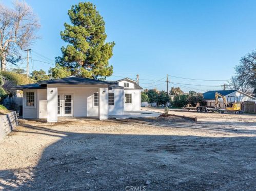 143 Vine St, Lake Nacimiento CA  93446-3736 exterior