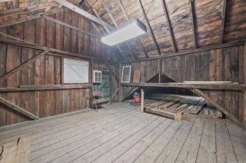 58 Van Orden Ave, Airmont NY  10901-6424 exterior