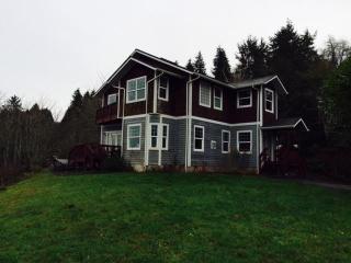 1804 Jerome Ave, Tongue Point, OR 97103-3516