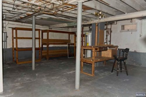 10 Dewey St, Outwater NJ  07026-2710 exterior