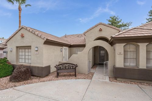 5460 Gable Ave, Mesa, AZ 85206-6701