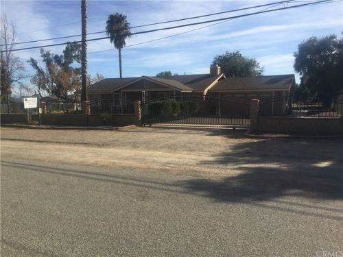 21725 Mountain Ave, Perris, CA 92570-9333