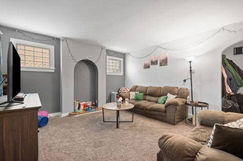 3112 Elroy Ave, Pittsburgh PA 15227-2825 exterior