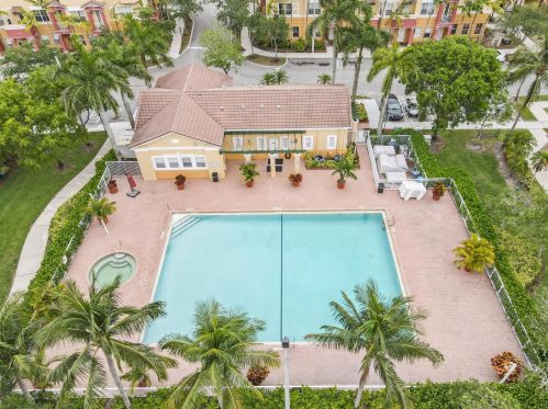 2504 Shoma Dr, West Palm Beach FL  33414-4357 exterior