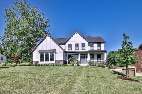 10475 Deerfield Rd, Cincinnati, OH 45242-5132