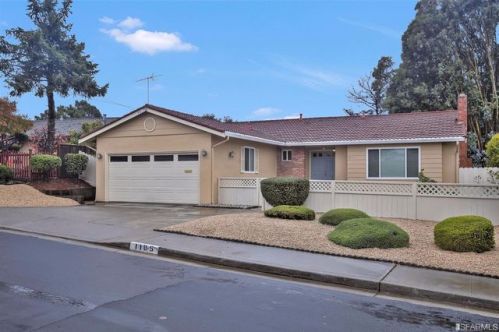 1105 Amend St, Pinole, CA 94564-2528