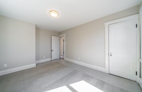 18 Taylor Ave, Newport KY  41075-1336 exterior