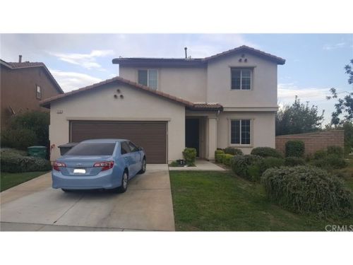 112 Festive Ct, Beaumont, CA 92223-7530