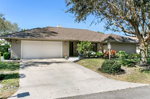 2251 Quail Rdg, West Palm Beach, FL 33418-3532
