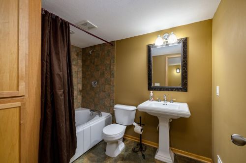 117 Arbor St, Waterford MN  55057-2897 exterior