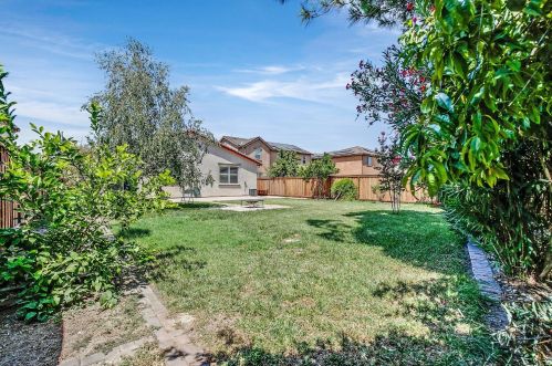 16278 Prairie Fire Ct, Lathrop CA  95330-8963 exterior