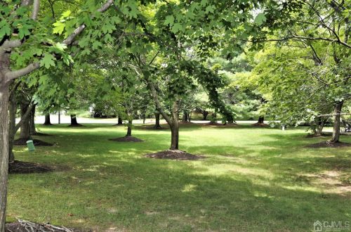 101 Van Liew Ct, East Brunswick NJ  08816-5695 exterior