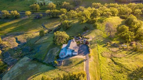 858 Sanel Dr, Ukiah CA  95482-9604 exterior