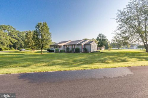 30805 Cypress Ln, Laurel DE  19956-3515 exterior