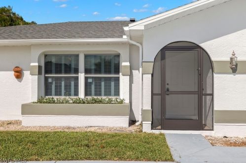 4652 1st Pl, Cape Coral, FL 33904-8360