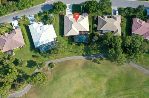 1722 Mockingbird Dr, Fort Pierce FL  34986-2049 exterior