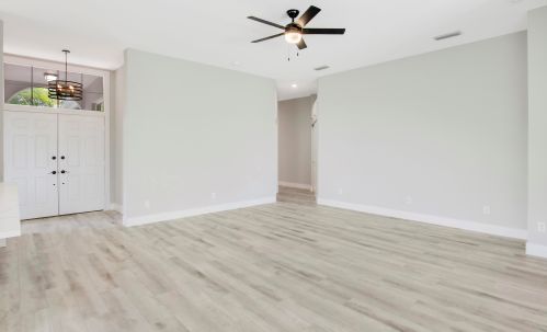 975 Bear Island Cir, West Palm Beach FL  33409-2062 exterior