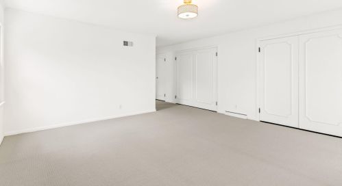 7705 Lake Dr, Milwaukee WI  53217-2910 exterior