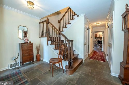 221 Glenn Rd, Ardmore, PA 19003-2511