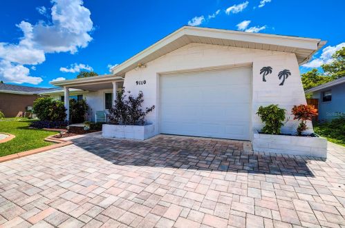 9110 Sterling Ln, Port Richey, FL 34668-4961
