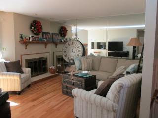 304 Hickory Blf, Johnson City TN  37601-1328 exterior