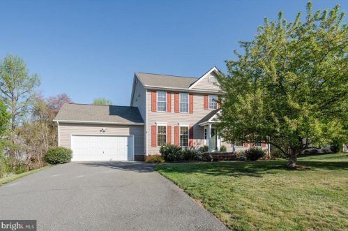 3 Crystal Ct, Fredericksburg, VA 22405-5762
