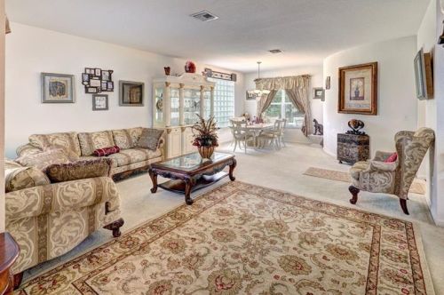 16101 27th St, Hollywood FL  33027-5200 exterior