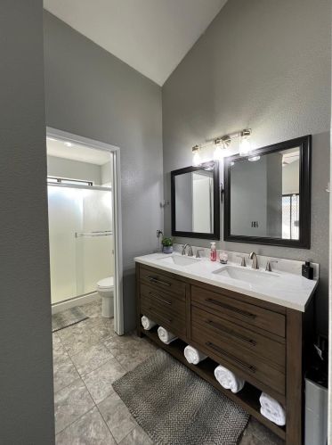 3664 Veneman Ave, Modesto CA  95356-2461 exterior