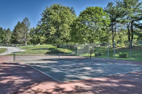 42 Windsor Ct, Keene NH 03431-1731 exterior