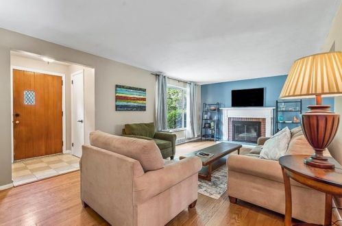 830 Wainwright Ave, Pittsburgh, PA 15228-1344
