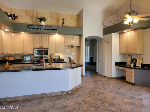 3775 Cullumber St, Gilbert, AZ 85234-4318