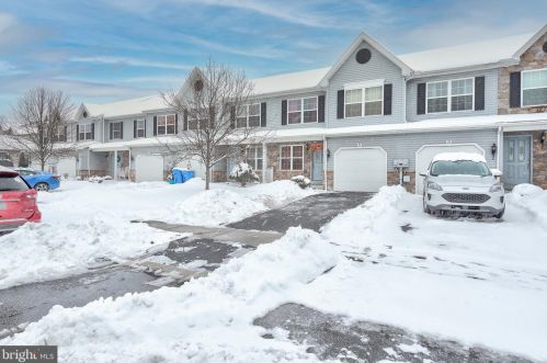 33 Lismore Pl, Navy Sup Dpt, PA 17050-8247